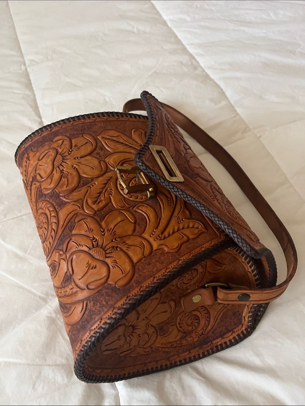 Vintage Hand-Tooled Brown Leather purse